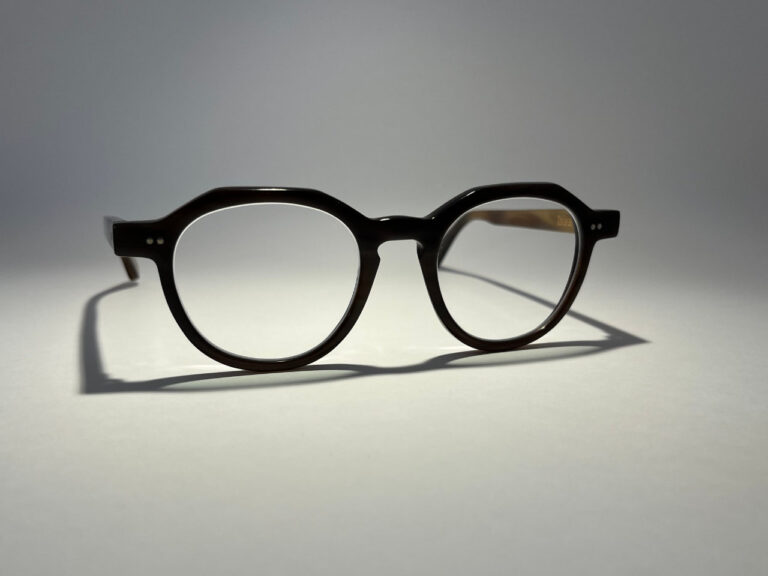 Raviere 48 - 22 Brown